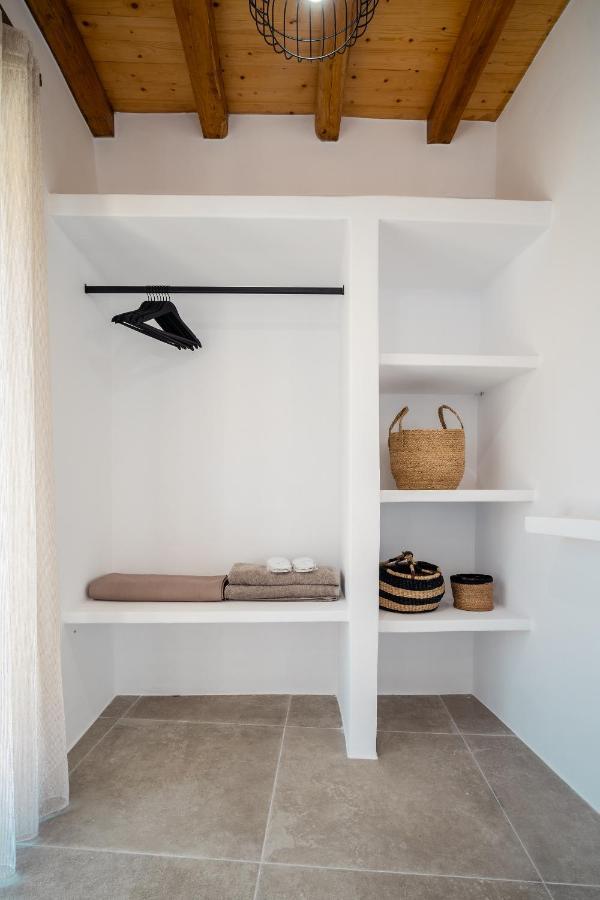 Petrias Pool House Apartment Serifos Town Exterior photo